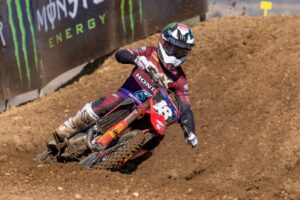 Piloti del progetto Pata Talenti Azzurri FMI in azione durante il weekend di gare