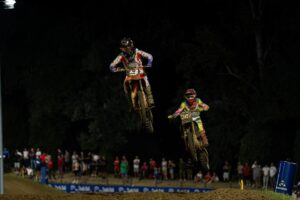 Night Race Prestige MX1-MX2 allo 04 Park Monte Coralli di Faenza, atmosfera notturna (immagine 10)