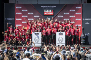 Team Aruba.it Racing – Ducati a Donington Park per i titoli WorldSBK