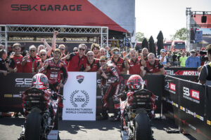 Ducati Panigale V4R del team Aruba.it Racing a Donington Park