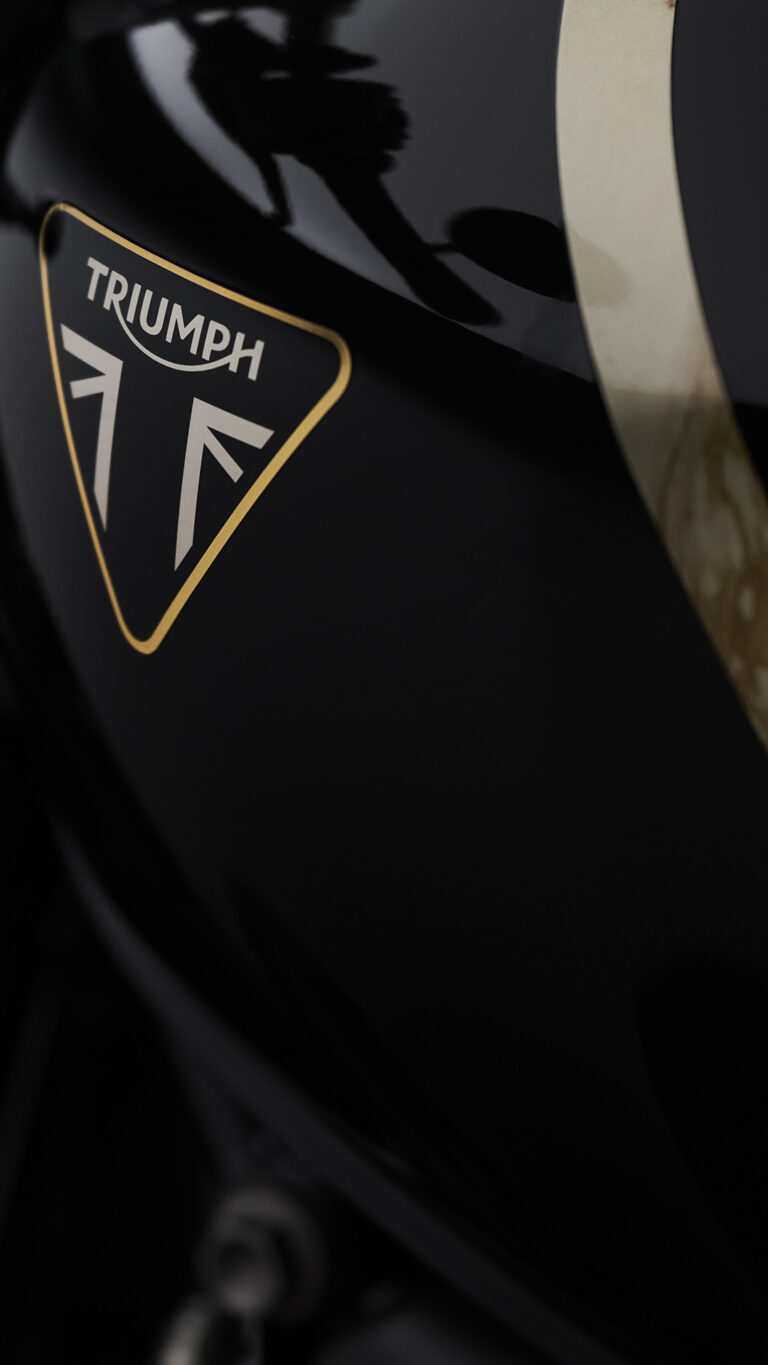 Triumph Speed Twin 1200 TFC, la modern classic più esclusiva