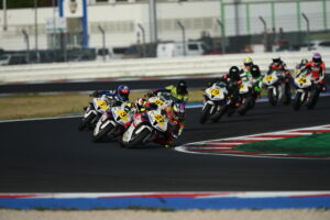 Edoardo Savioli in sella alla Honda CBR600RR durante il round di Misano