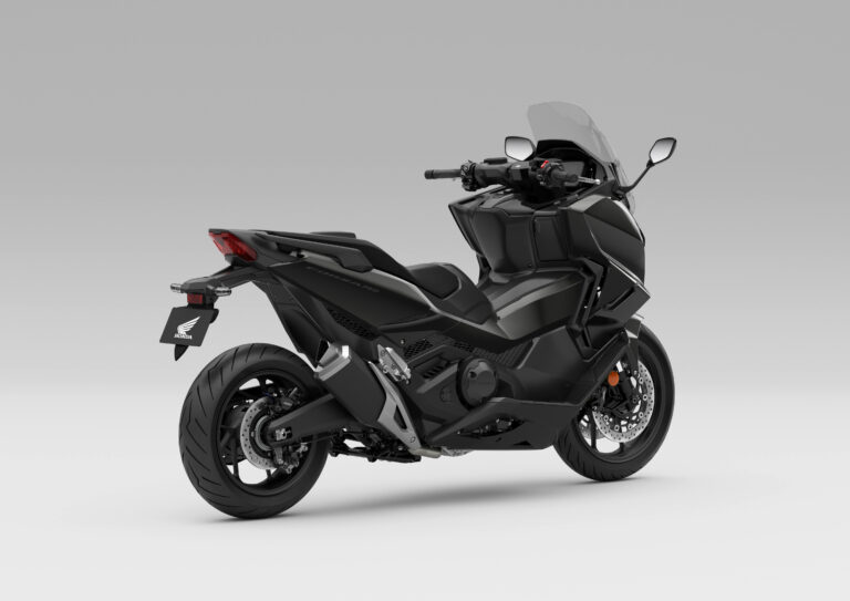 Honda aggiorna X-ADV, Forza 750 e NC750X con le colorazioni 2027