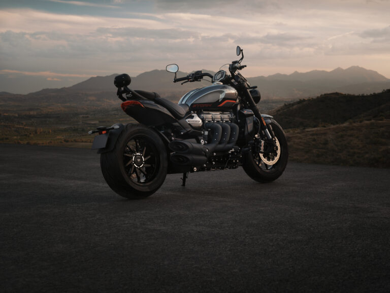 Triumph svela le nuove colorazioni MY27 per la gamma 2027