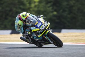 aprilia-rs-660-doppio-podio-brands-hatch_3.jpg