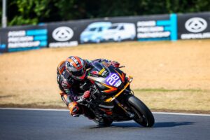 aprilia-rs-660-doppio-podio-brands-hatch_4.jpg