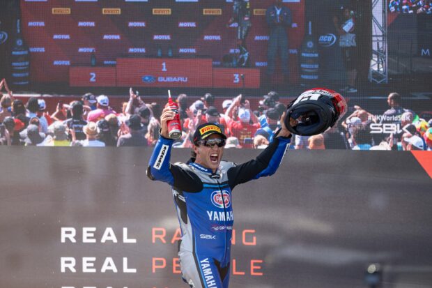 Albert Arenas, secondo a Donington nel Mondiale Supersport con la Yamaha