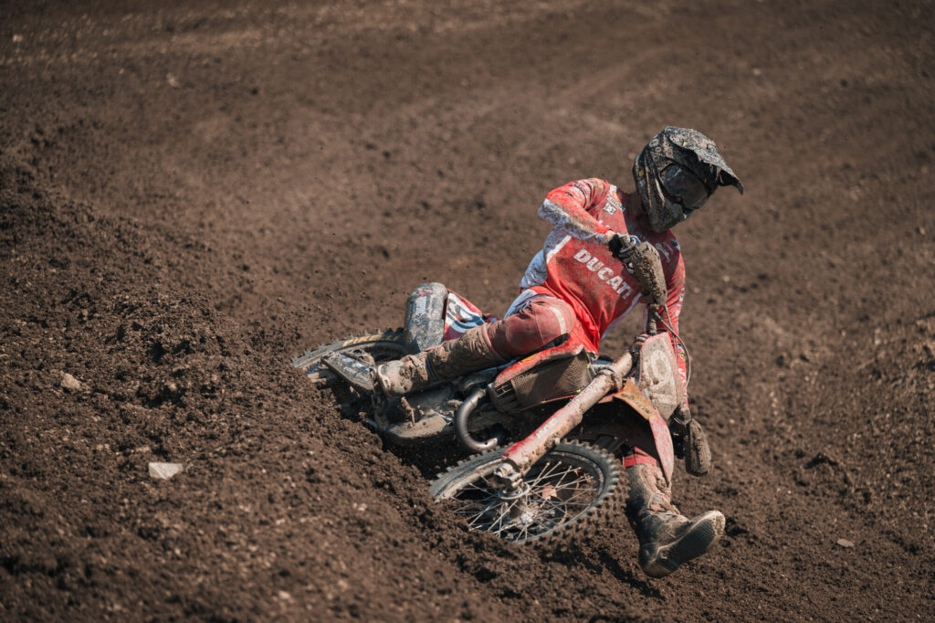 Ducati nel Mondiale MXGP della Repubblica Ceca con i piloti Vlaanderen e Mancini