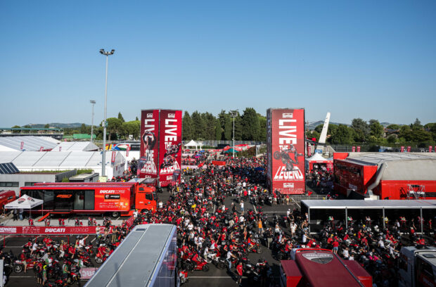 Paddock del World Ducati Week 2026 a Misano durante le celebrazioni del centenario Ducati