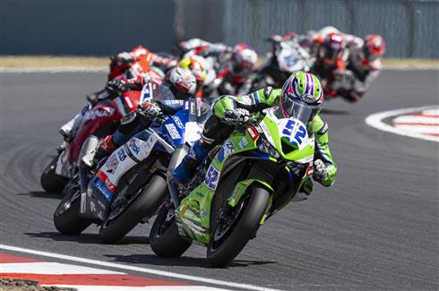 Kawasaki WorldSSP Team impegnato nel round di Donington Park