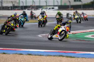 suzuki-gsx-8r-cup-misano-como-vince_3.jpg