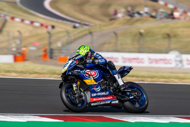 Remy Gardner (GYTR GRT Yamaha) a Donington Park durante il round WorldSBK