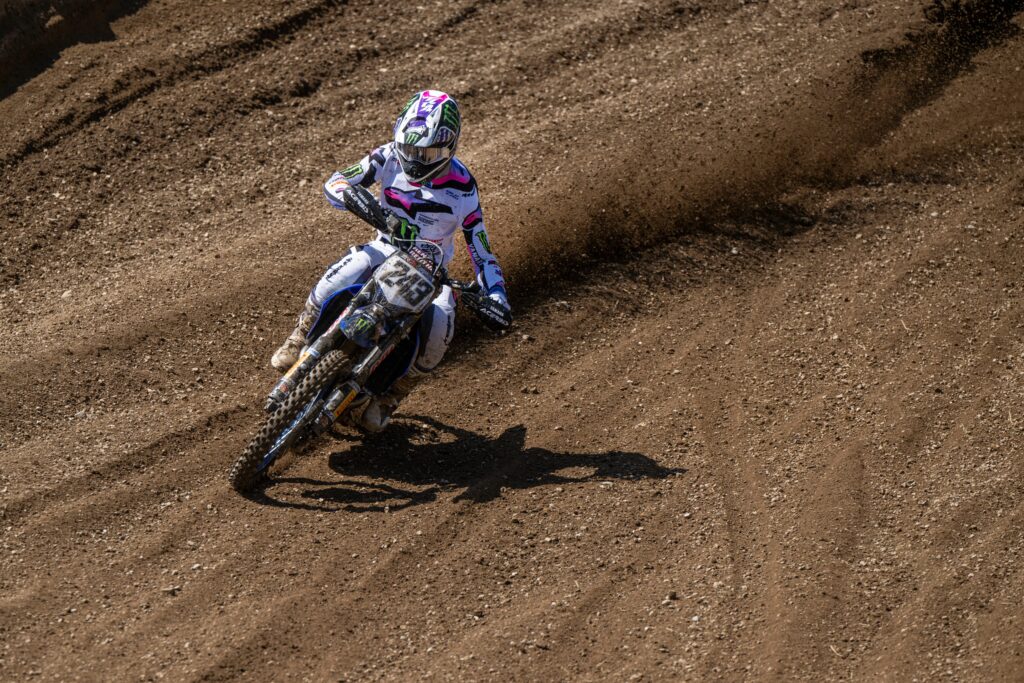 Yamaha nel MXGP della Repubblica Ceca con Tim Gajser e Maxime Renaux