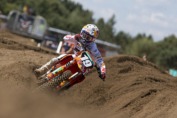 Sacha Coenen di Red Bull KTM Factory Racing al MXGP delle Fiandre 2026 di Lommel