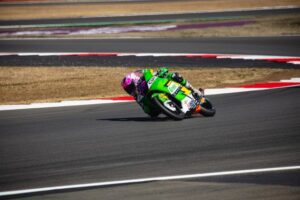 Qualifiche di Silverstone 2026 tra Moto2 e Moto3, con Guevara e Ogden protagonisti
