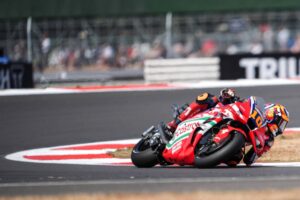 Honda HRC Castrol impegnata nel GP di Gran Bretagna MotoGP a Silverstone