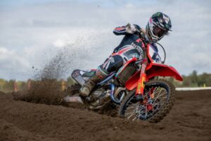 MXGP Arnhem 2026, protagonista della qualifica sulla pista sabbiosa olandese