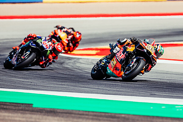 Brad Binder e la KTM RC16 nel weekend del MotoGP di Aragon