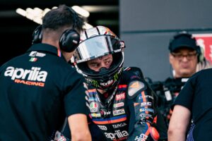 aprilia-silverstone_2.jpg