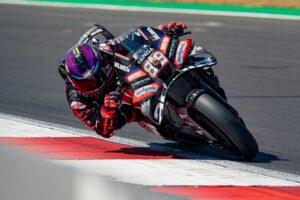 aprilia-silverstone_5.jpg
