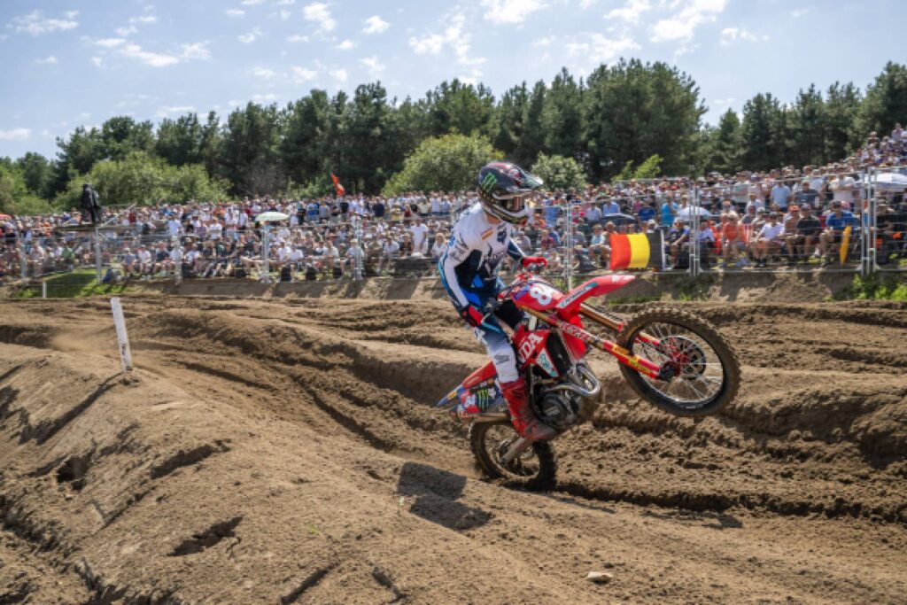 Jeffrey Herlings protagonista del MXGP delle Fiandre sul circuito di Lommel