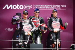 tripletta-aprilia-silverstone_9-1.jpg