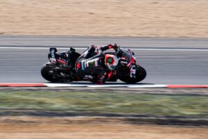 tripletta-aprilia-silverstone_9.jpg