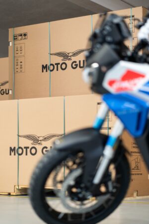 Mosaico con l'aquila Moto Guzzi nella nuova casa di Mandello del Lario