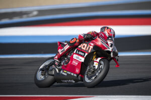 WorldSBK Magny-Cours 2026, Ducati Aruba.it Racing e Nicolò Bulega al comando delle prove libere