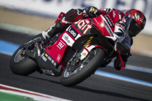WorldSBK Magny-Cours, Ducati Aruba.it Racing al lavoro sul setup del weekend