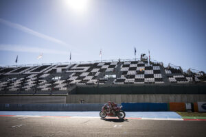 WorldSBK Magny-Cours, il team Aruba.it Racing – Ducati al lavoro nel weekend francese
