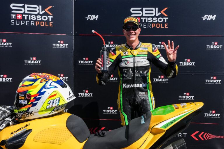 WorldSBK Magny-Cours: Bulega guida le libere, pole a Debise e Salvador