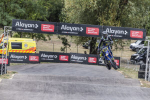Supermoto S1GP a Visonta nella combattuta Gara 1 della classe S4