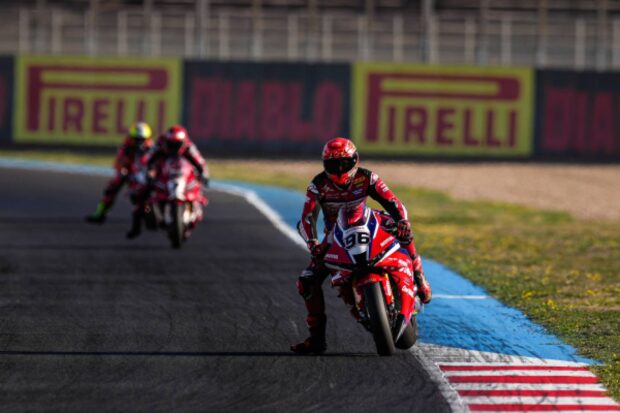Honda HRC nel weekend WorldSBK a Magny-Cours con Dixon e Chantra