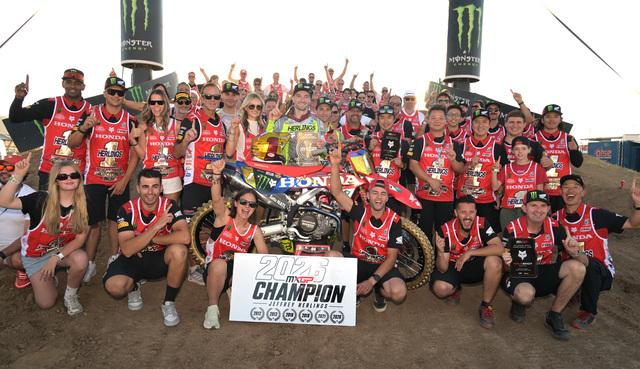 Gamma di pneumatici Pirelli SCORPION MX per il motocross e il titolo MXGP 2026