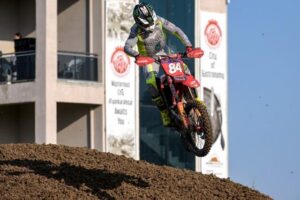 Pneumatici Pirelli SCORPION MX32 per il motocross e il titolo MXGP 2026