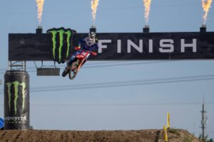 Jeffrey Herlings e Honda HRC Petronas nella gara di qualifica della MXGP Cina a Shanghai