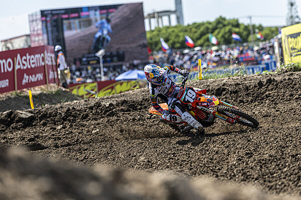 Sacha Coenen di Red Bull KTM Factory Racing al GP Cina MXGP 2026