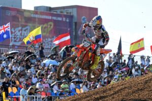 Sacha Coenen nel weekend del GP Cina MXGP con la KTM 250 SX-F del team De Carli Racing