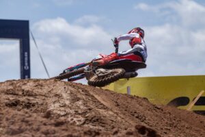 Tom Vialle protagonista della qualifica MXGP Australia sul tracciato di Darwin