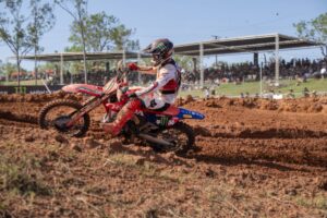 Tom Vialle, protagonista della qualifica MXGP Australia a Darwin