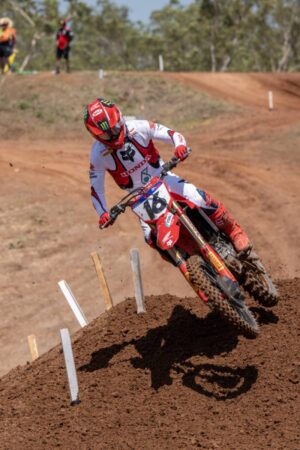 Tom Vialle protagonista della qualifica MXGP Australia a Darwin