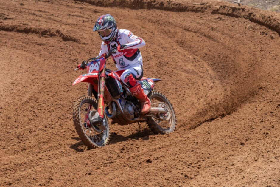 Tom Vialle guida la qualifica MXGP Australia a Darwin con Honda HRC Petronas