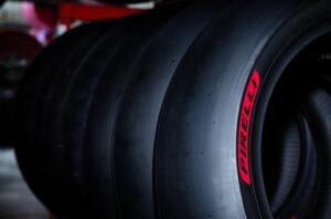 Pirelli sviluppa i pneumatici MotoGP 2027 per i test con prototipi da 850 e 1000 cc