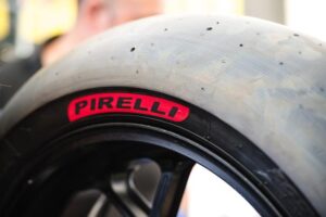 Pneumatici Pirelli slick per la gamma MotoGP 2027 in fase di sviluppo