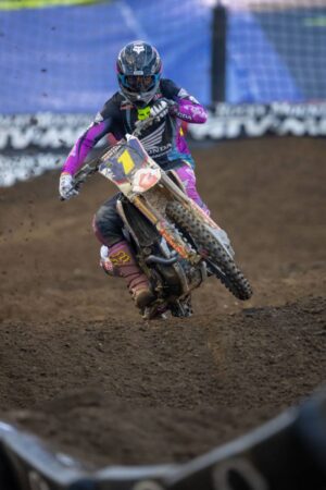 Honda HRC Progressive e Hunter Lawrence nella sfida 450 degli SMX Playoffs Los Angeles