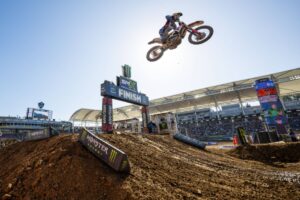 Honda HRC Progressive e Hunter Lawrence protagonisti degli SMX Playoffs Los Angeles nella classe 450