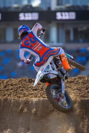 Honda HRC Progressive agli SMX Playoffs di Los Angeles nella sfida per il titolo 450