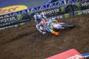 Honda HRC Progressive agli SMX Playoffs di Los Angeles con Hunter Lawrence protagonista nella classe 450