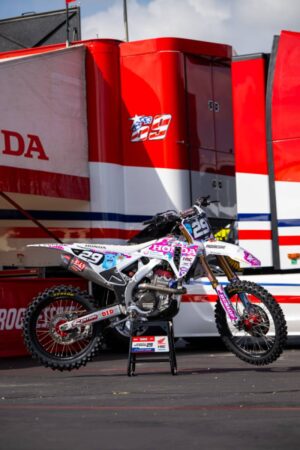 Honda HRC Progressive protagonista agli SMX Playoffs Los Angeles nella classe 450